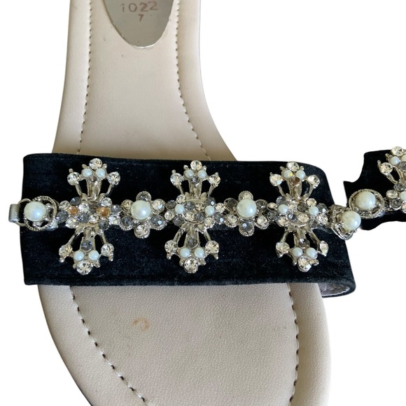 Elegant Black Embellished Women's Sandals 7 - Picture 4 of 6
